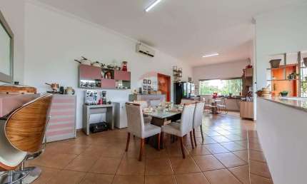 Sobrado para venda em Jardim São Pedro de 630.16m² com 4 Quartos, 4 Suites e 8 Garagens