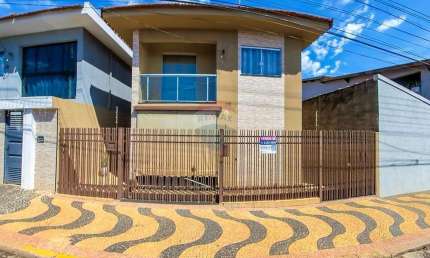 Sobrado para venda em Parque Residencial Itamaraty de 120.73m² com 3 Quartos