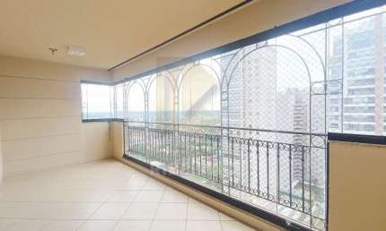 Apartamento para alugar em Jardim Botânico de 218.00m² com 3 Quartos, 3 Suites e 3 Garagens