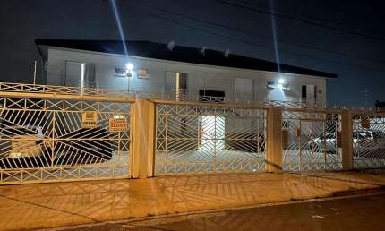 Apartamento para venda e aluguel em Jardim Faculdade de 100.00m² com 2 Quartos e 2 Garagens