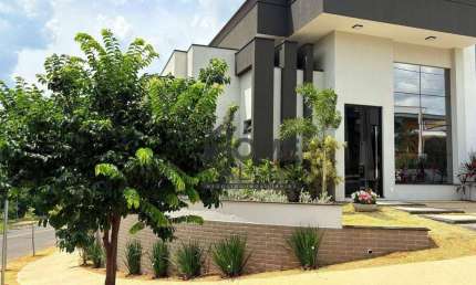 Casa de Condomínio para venda em Condominio Mantova de 204.00m² com 3 Quartos, 3 Suites e 4 Garagens
