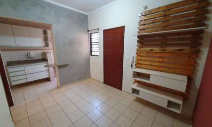 Apartamento para alugar em Jardim Irajá de 33.00m² com 1 Quarto e 1 Garagem