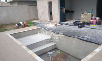 Casa de Condomínio para venda em Campestre de 180.00m² com 3 Quartos, 1 Suite e 2 Garagens