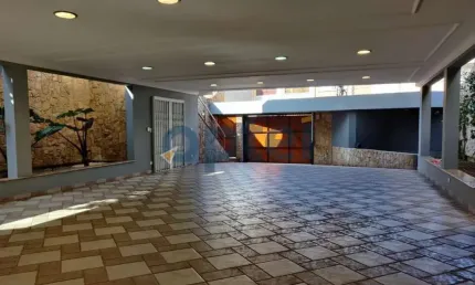 Sobrado para venda e aluguel em Rudge Ramos de 395.00m² com 4 Quartos, 4 Suites e 8 Garagens