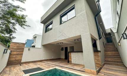 Casa de Condomínio para venda em Jardim São Francisco de 226.00m² com 3 Quartos, 3 Suites e 2 Garagens