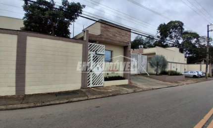 Casa de Condomínio para alugar em Caguassu de 52.00m² com 1 Quarto e 1 Garagem