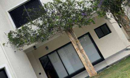 Casa para venda em Morada Dos Pinheiros (aldeia Da Serra) de 430.00m² com 4 Quartos e 4 Suites