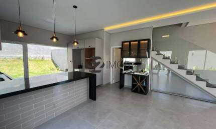 Casa de Condomínio para venda em Jardim Santa Helena de 124.00m² com 3 Quartos e 1 Suite