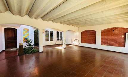 Casa para venda e aluguel em São Dimas de 205.00m² com 5 Quartos, 1 Suite e 5 Garagens