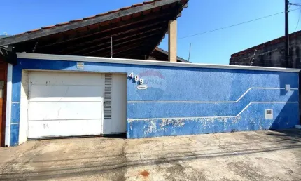 Casa para venda em Jardim Chaparral de 145.00m² com 2 Quartos e 2 Garagens