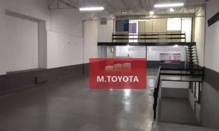 Galpão / Depósito / Armazém para venda e aluguel em Centro de 367.00m²