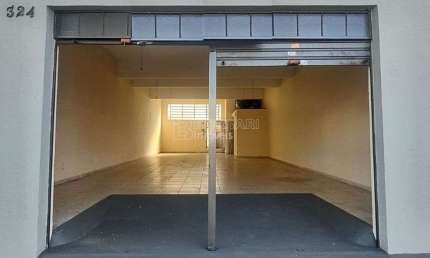 Casa comercial para alugar na Avenida Padre Francisco Sales Colturato, 324, Centro, Araraquara