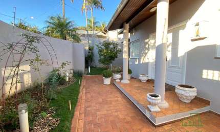 Casa para venda em Recanto Azul de 330.00m² com 3 Quartos, 3 Suites e 2 Garagens