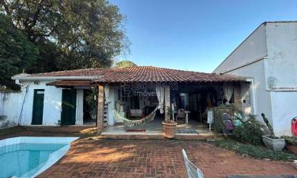 Casa para venda em Jardim Dos Ipês de 267.00m² com 3 Quartos, 3 Suites e 2 Garagens