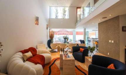 Sobrado para venda em Itapeva de 320.00m² com 3 Quartos, 3 Suites e 7 Garagens