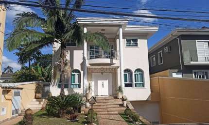 Casa de Condomínio para venda em Granja Viana de 520.00m² com 4 Quartos, 4 Suites e 6 Garagens