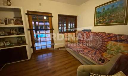 Casa para venda em Vila Deriggi de 419.00m² com 1 Quarto, 4 Suites e 6 Garagens