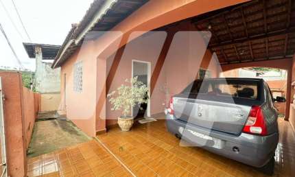Casa para venda em São Pedro de 76.00m² com 2 Quartos e 2 Garagens