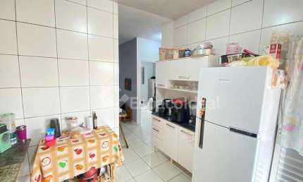 Casa para venda em Jardim Carolina de 54.00m² com 2 Quartos e 2 Garagens