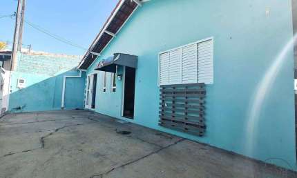Casa para venda em Jardim Chácara Dos Pinheiros de 107.00m² com 2 Quartos e 2 Garagens
