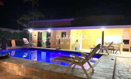 Casa para venda em Praia Da Lagoinha de 543.00m² com 3 Quartos, 1 Suite e 5 Garagens