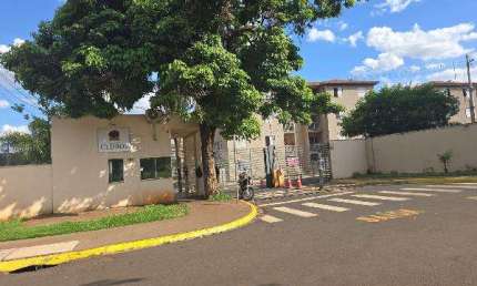 Apartamento para venda em Condomínio Parque Dos Cedros de 46.00m² com 2 Quartos e 1 Garagem