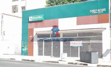 Loja para alugar em Centro de 371.00m² com 2 Garagens