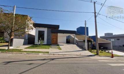 Casa para venda em Gran Ville 1 de 300.00m² com 3 Quartos, 3 Suites e 4 Garagens