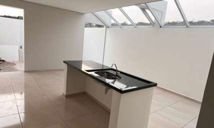Casa para alugar em Sítio Boa Vista de 115.00m² com 2 Quartos, 1 Suite e 2 Garagens