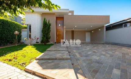 Casa de Condomínio para venda em Residencial Gaivota I de 220.00m² com 3 Quartos, 3 Suites e 4 Garagens