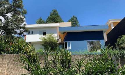 Casa para venda em Nova Higienópolis de 300.00m² com 3 Quartos, 3 Suites e 4 Garagens