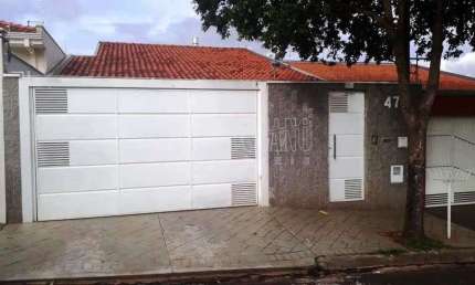 Casa para venda em Parque Igaçaba de 122.00m² com 3 Quartos, 2 Suites e 4 Garagens