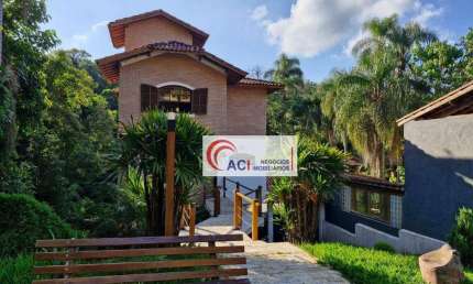 Casa de Condomínio para venda e aluguel em Vila Verde de 261.00m² com 4 Quartos, 1 Suite e 6 Garagens