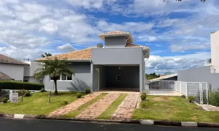 Casa para venda e aluguel em Residencial Dos Lagos de 850.00m² com 3 Quartos, 2 Suites e 4 Garagens