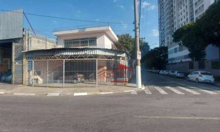 Casa para venda em Centro de 228.00m² com 3 Quartos e 3 Garagens