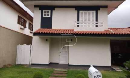 Casa de Condomínio para venda em Granja Viana de 380.00m² com 4 Quartos, 2 Suites e 2 Garagens