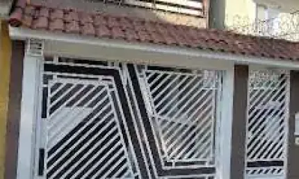 Sobrado para venda em Bela Vista de 236.00m² com 3 Quartos, 1 Suite e 5 Garagens