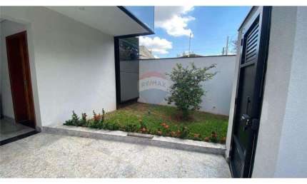 Sala Comercial para alugar em Jardim Glória de 60.00m² com 2 Garagens