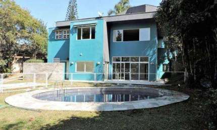 Casa de Condomínio para venda e aluguel em Granja Viana de 550.00m² com 6 Quartos, 6 Suites e 8 Garagens