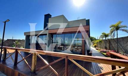 Casa para venda em Pinhal (cabreúva) de 258.00m² com 3 Quartos, 2 Suites e 4 Garagens