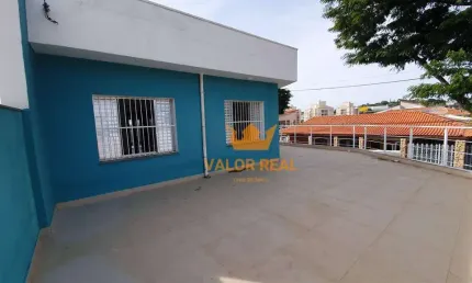 Casa para alugar em Vila Nova Esperia de 136.00m² com 3 Quartos, 1 Suite e 2 Garagens