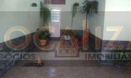 Casa para venda em Bosque Dos Eucaliptos de 250.00m² com 3 Quartos, 1 Suite e 4 Garagens