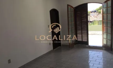Casa para venda em Cidade Morumbi de 180.00m² com 4 Quartos, 2 Suites e 2 Garagens