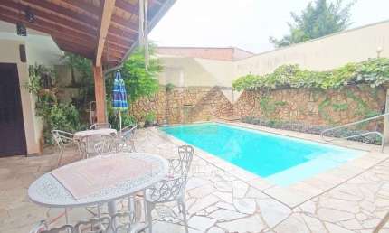 Casa para alugar em Ribeirânia de 300.00m² com 4 Quartos, 4 Suites e 4 Garagens