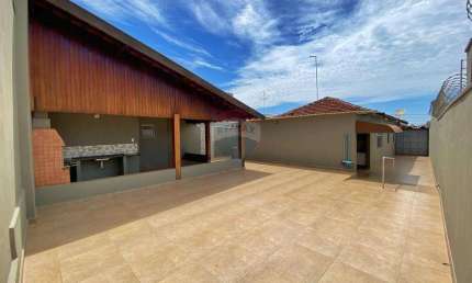 Casa para venda em Baroni de 291.00m² com 4 Quartos e 6 Garagens