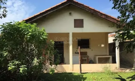 Casa para venda em Centro de 110.00m² com 3 Quartos