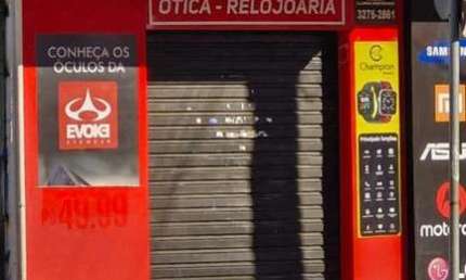 Prédio Comercial para venda em Capão Raso de 24.00m²