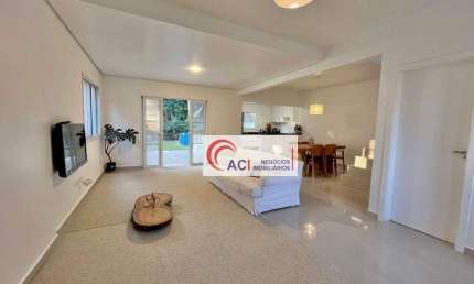 Casa de Condomínio para venda e aluguel em Vila Verde de 220.00m² com 3 Quartos, 3 Suites e 4 Garagens