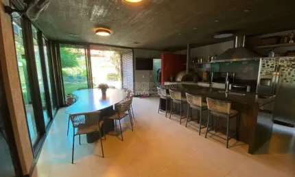 Casa para venda em Jardim Das Roseiras de 349.00m² com 3 Quartos, 3 Suites e 6 Garagens