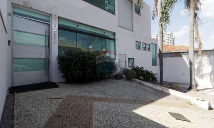 Sala Comercial para alugar em Centro de 372.00m² com 3 Garagens